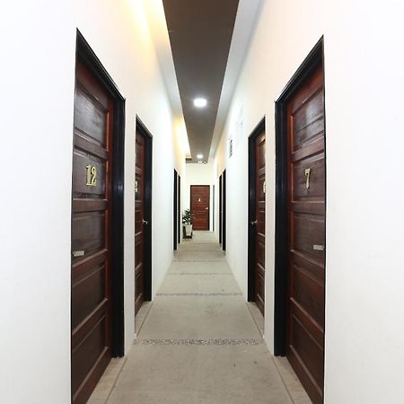 Super Oyo 89678 Ady Hotel Kuala Terengganu Exterior photo