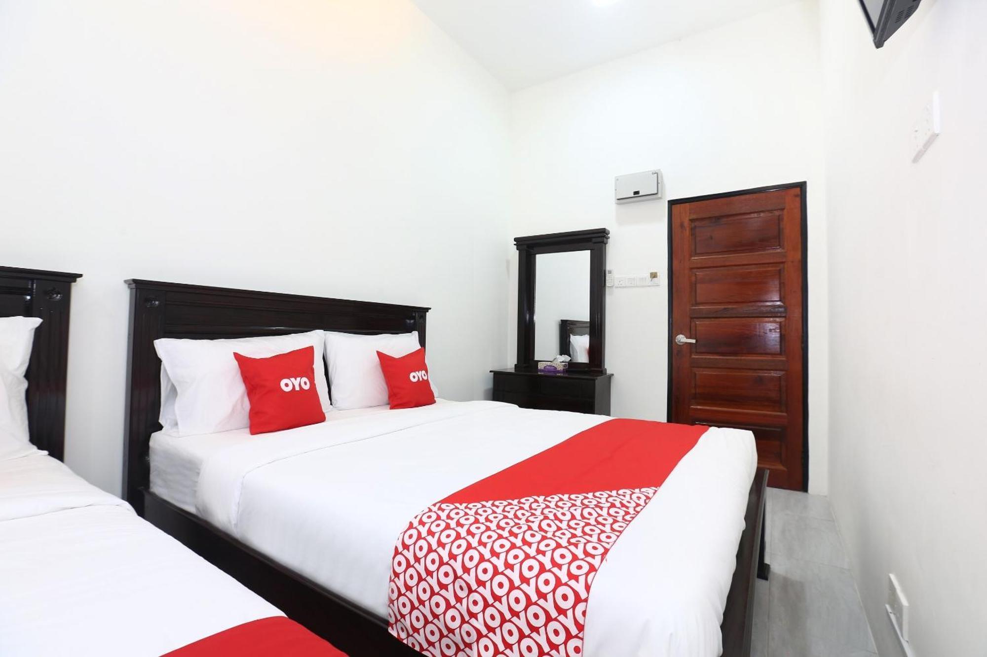 Super Oyo 89678 Ady Hotel Kuala Terengganu Exterior photo