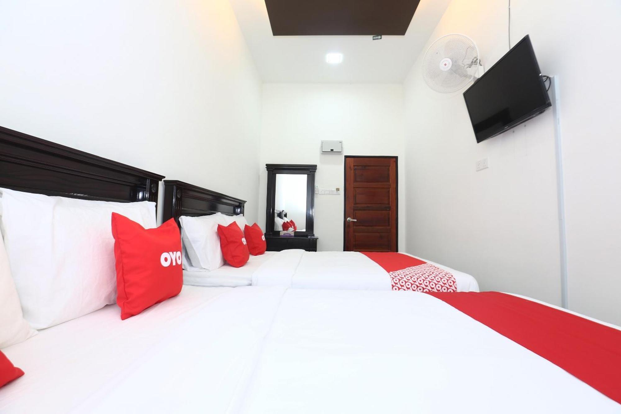 Super Oyo 89678 Ady Hotel Kuala Terengganu Exterior photo
