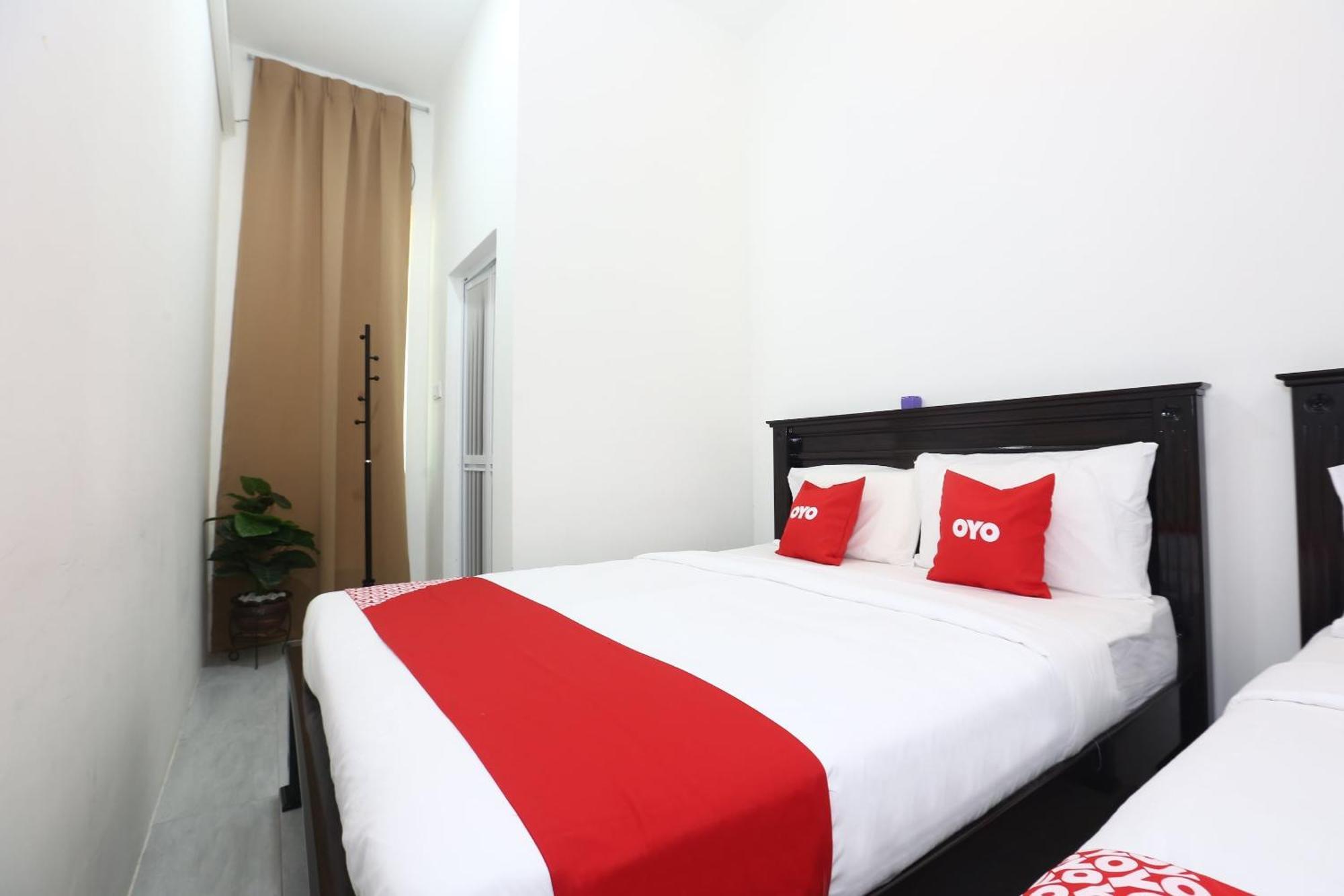 Super Oyo 89678 Ady Hotel Kuala Terengganu Exterior photo
