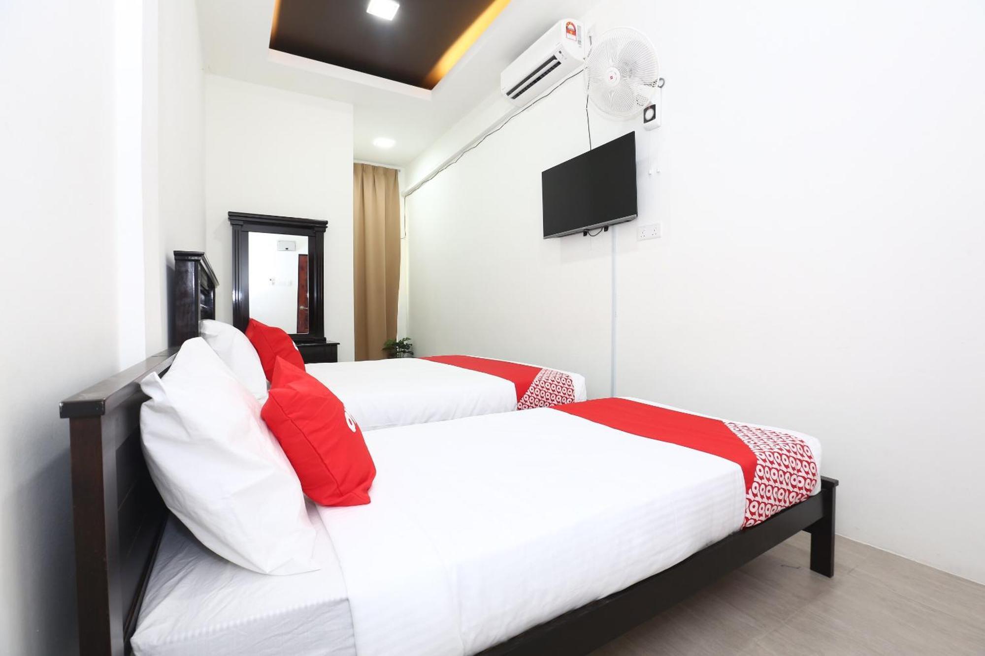 Super Oyo 89678 Ady Hotel Kuala Terengganu Exterior photo