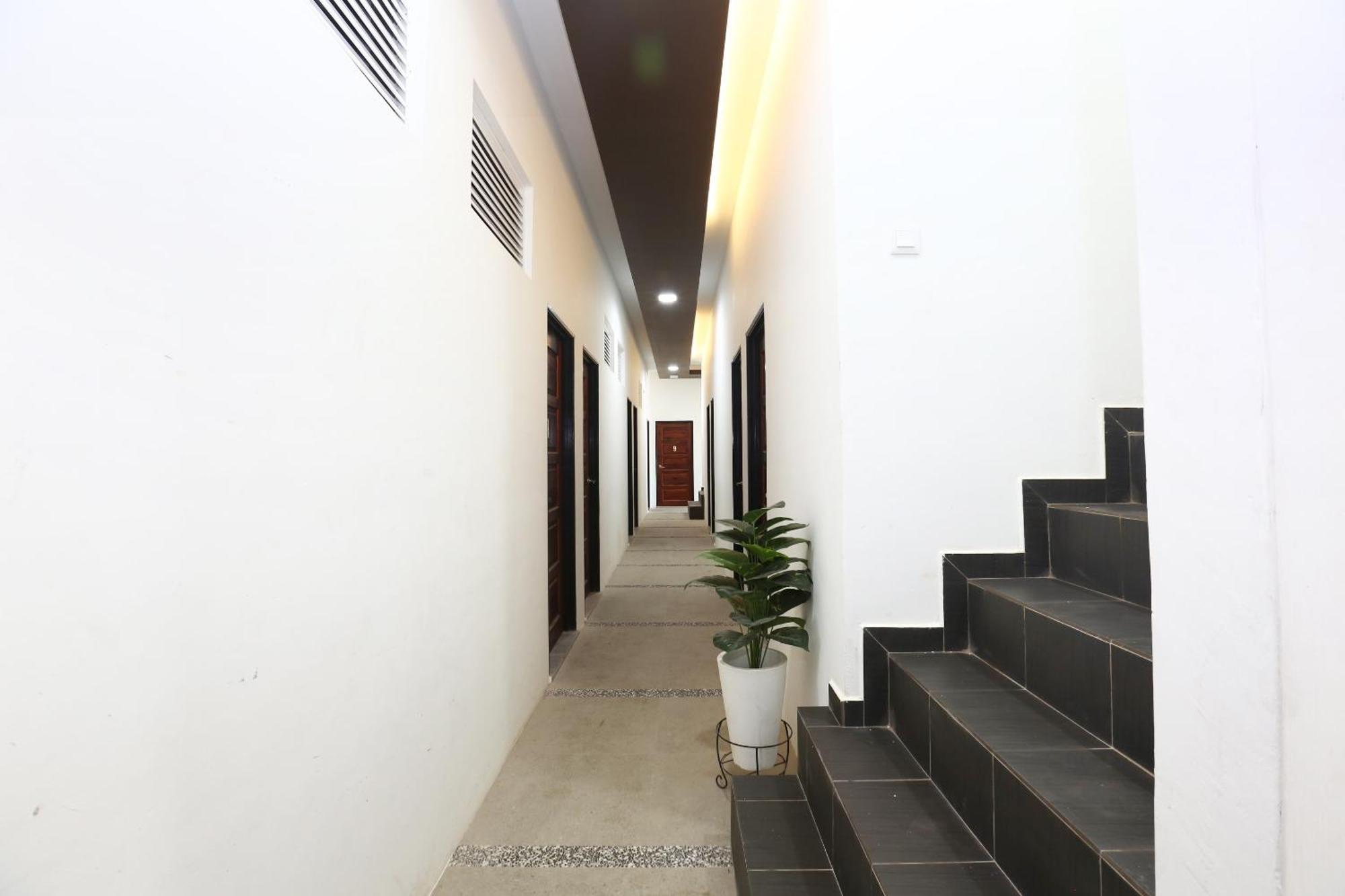 Super Oyo 89678 Ady Hotel Kuala Terengganu Exterior photo