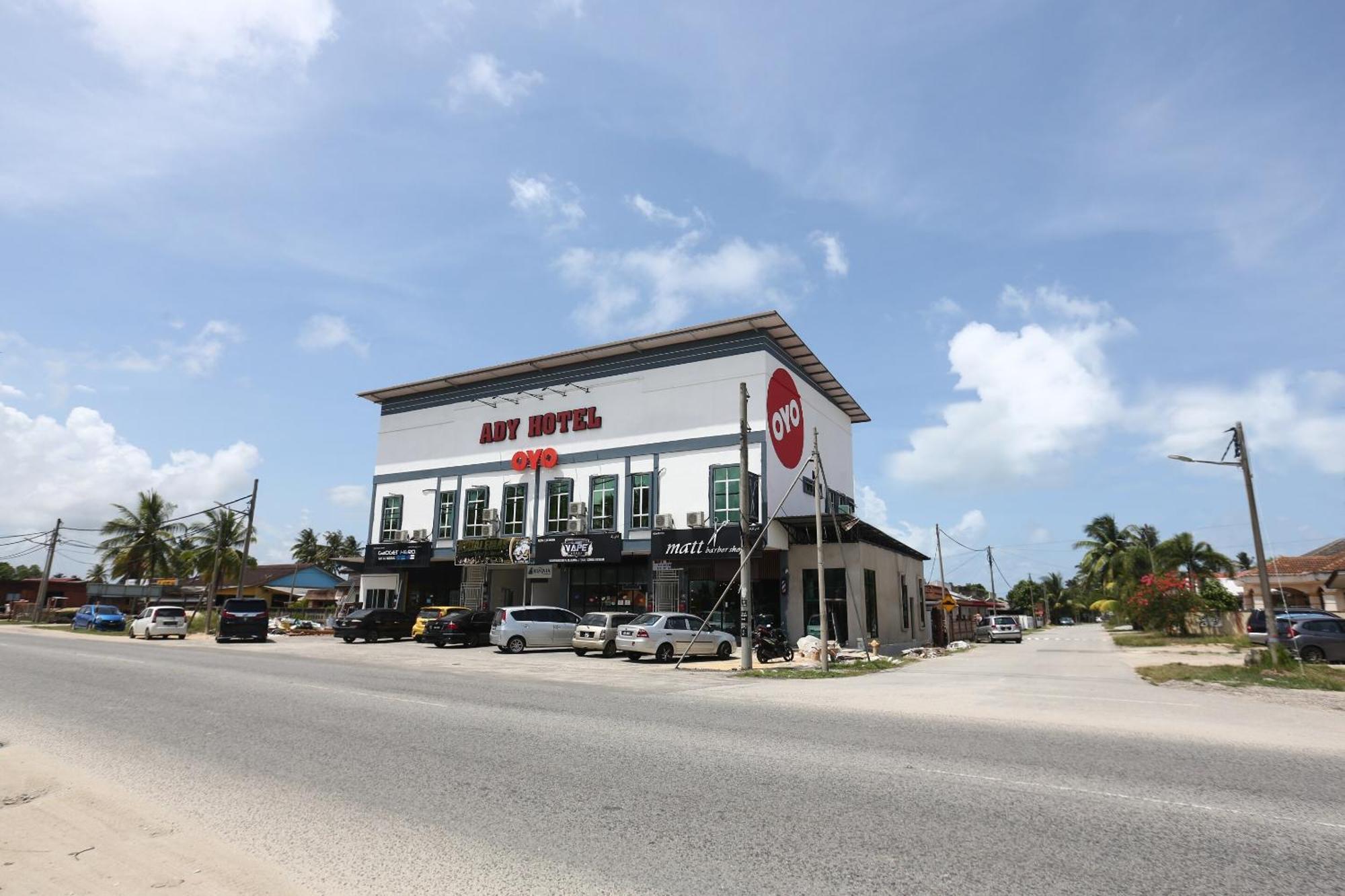 Super Oyo 89678 Ady Hotel Kuala Terengganu Exterior photo