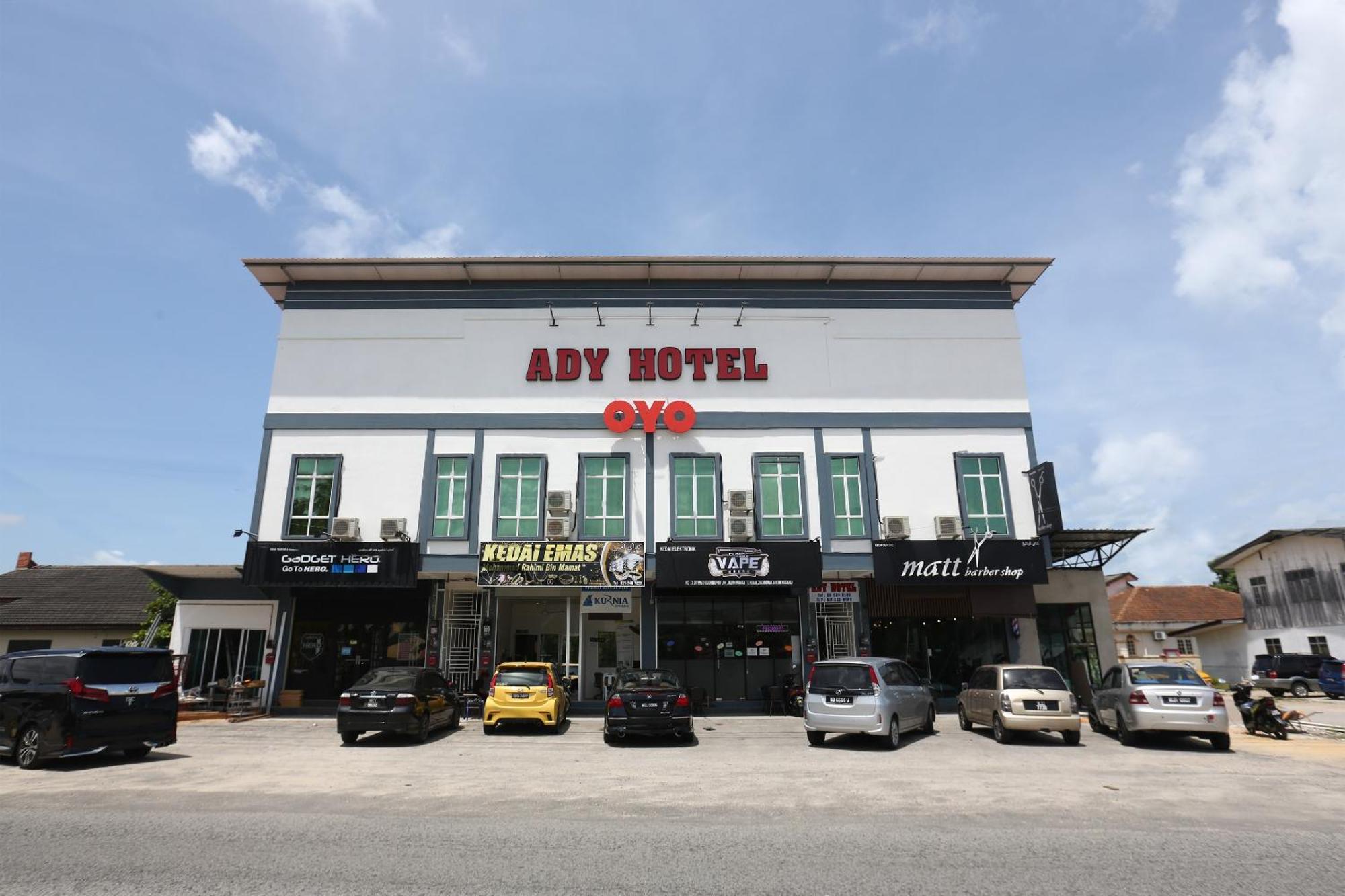 Super Oyo 89678 Ady Hotel Kuala Terengganu Exterior photo