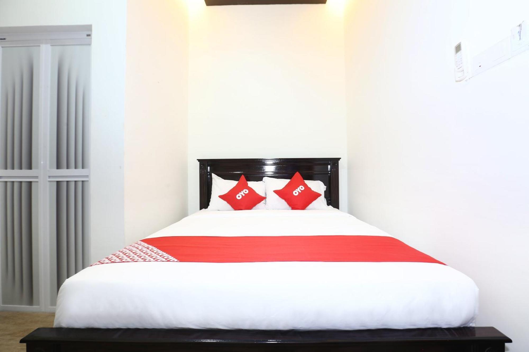 Super Oyo 89678 Ady Hotel Kuala Terengganu Exterior photo